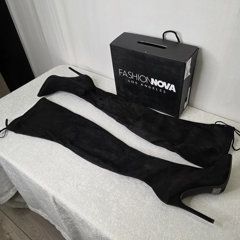 New Fashion Nova 🌻 Vicky Black Thigh-High Boots Sz 8.5